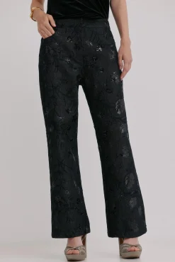 Becca. Vaquero bordado