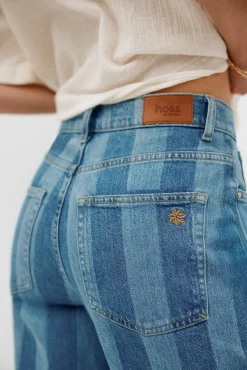 Blanca. Vaqueros a rayas