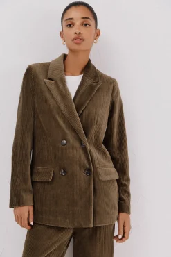 Blazer de mujer cruzada de pana