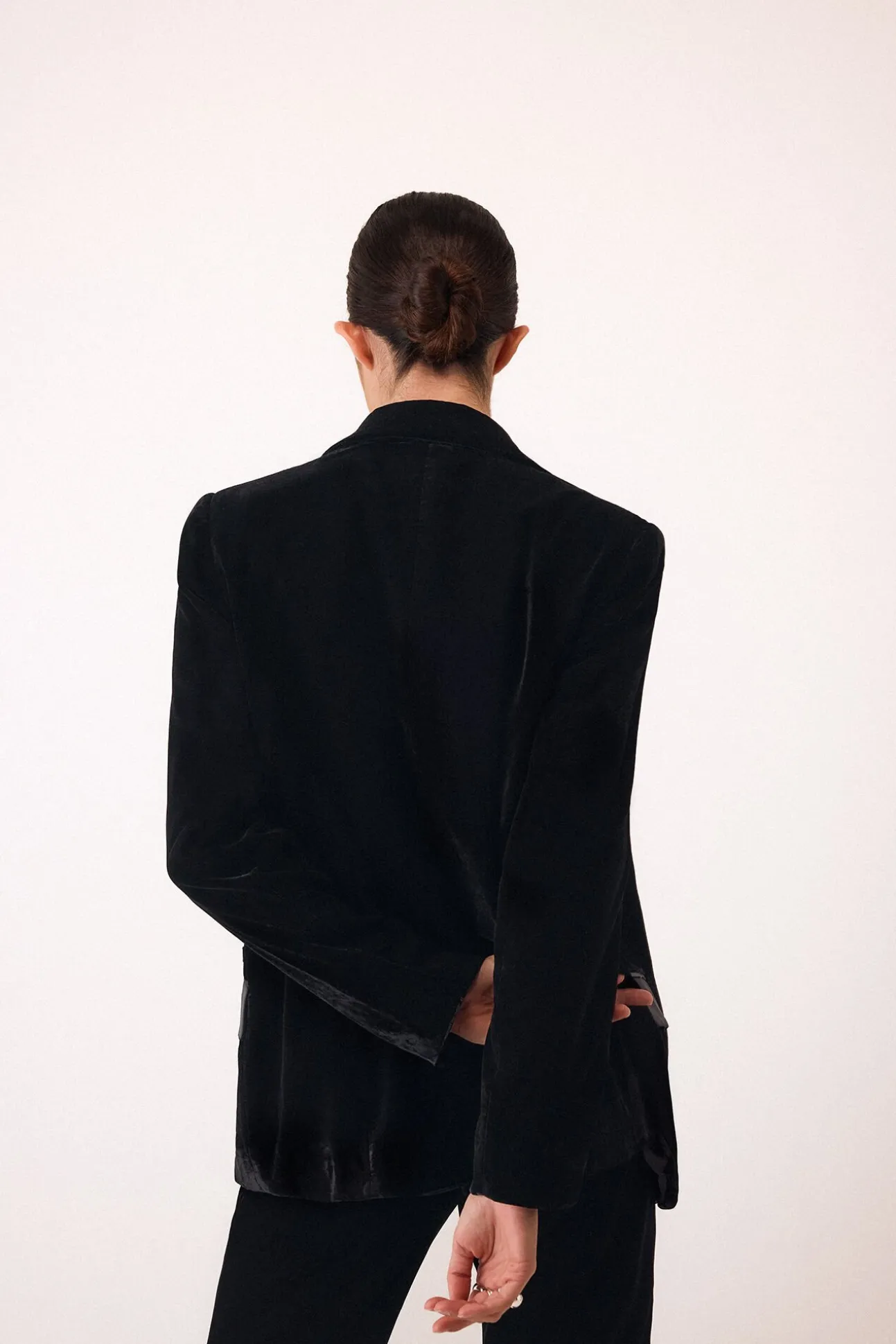 Blazer de terciopelo y satén