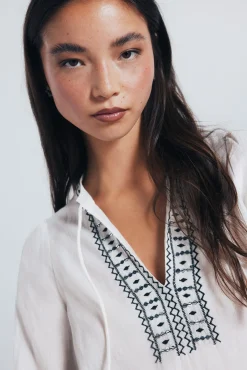 Blusa boho bordados lentejuelas