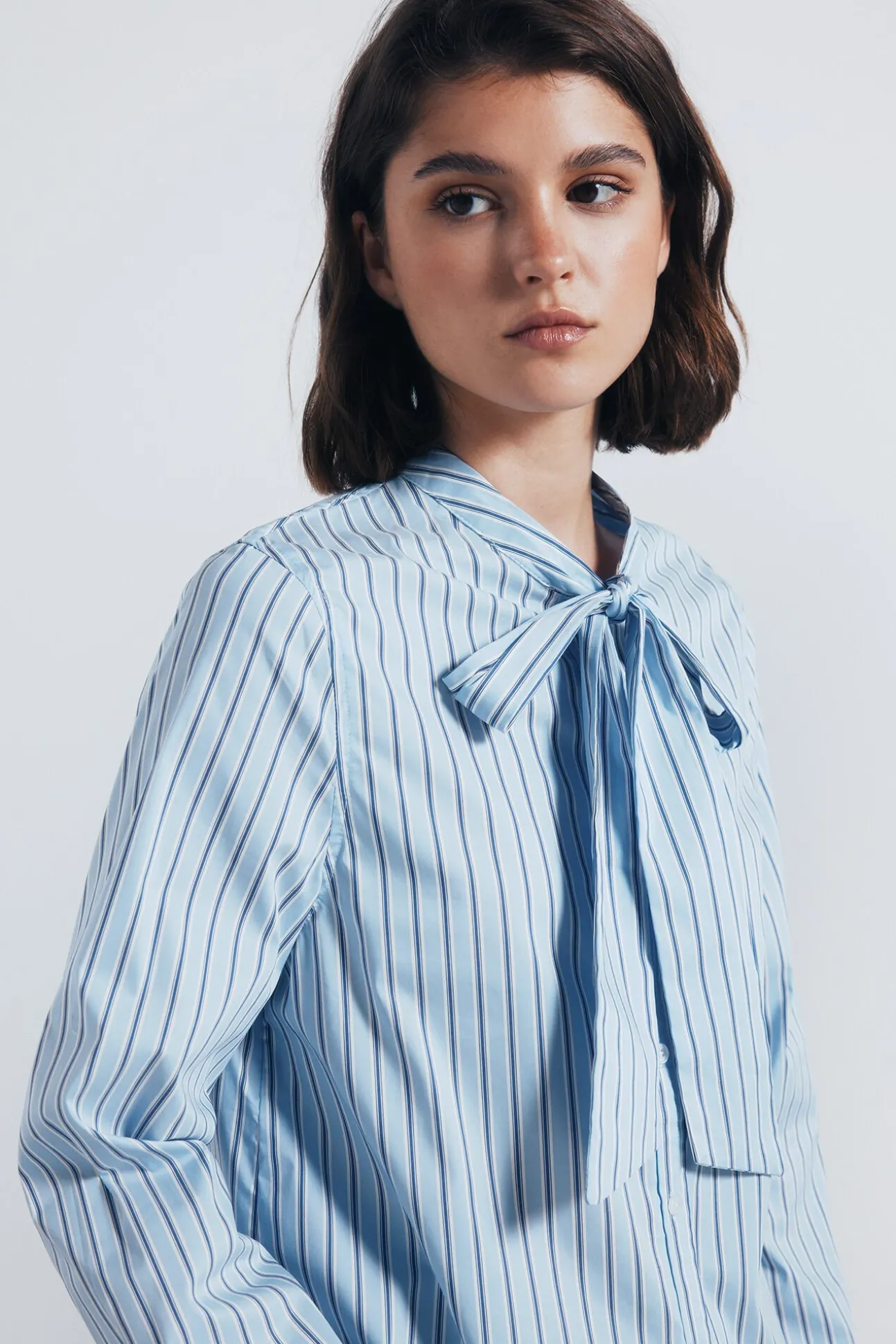 Blusa cuello lazo rayas