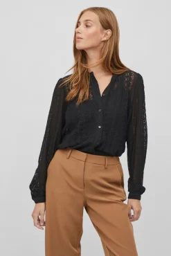 Blusa de encaje con manga larga