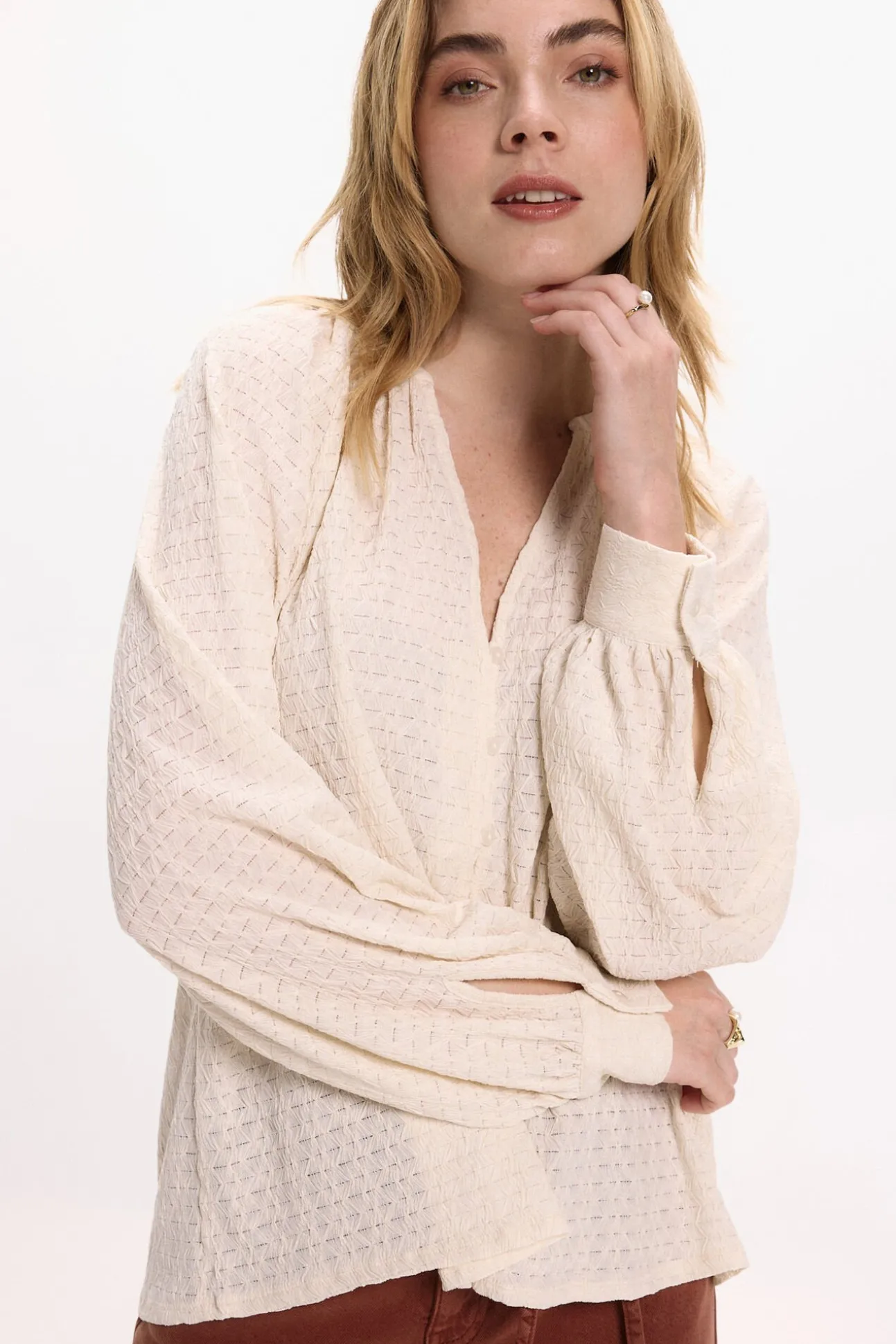 Blusa de manga larga con cuello mao