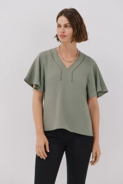 Blusa encaje volantes