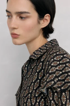 Blusa estampada capa