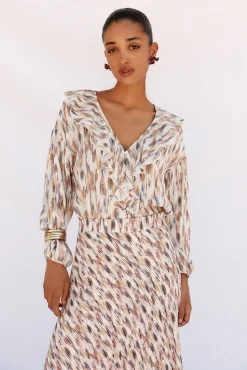 Blusa estampada volantes