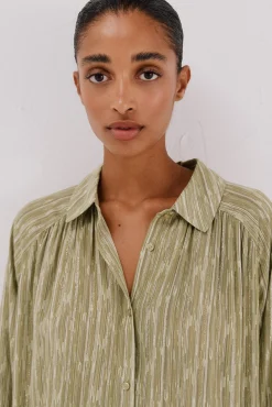 Blusa fluida estampada lurex