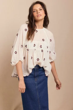 Blusa frunces bordados