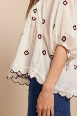 Blusa frunces bordados