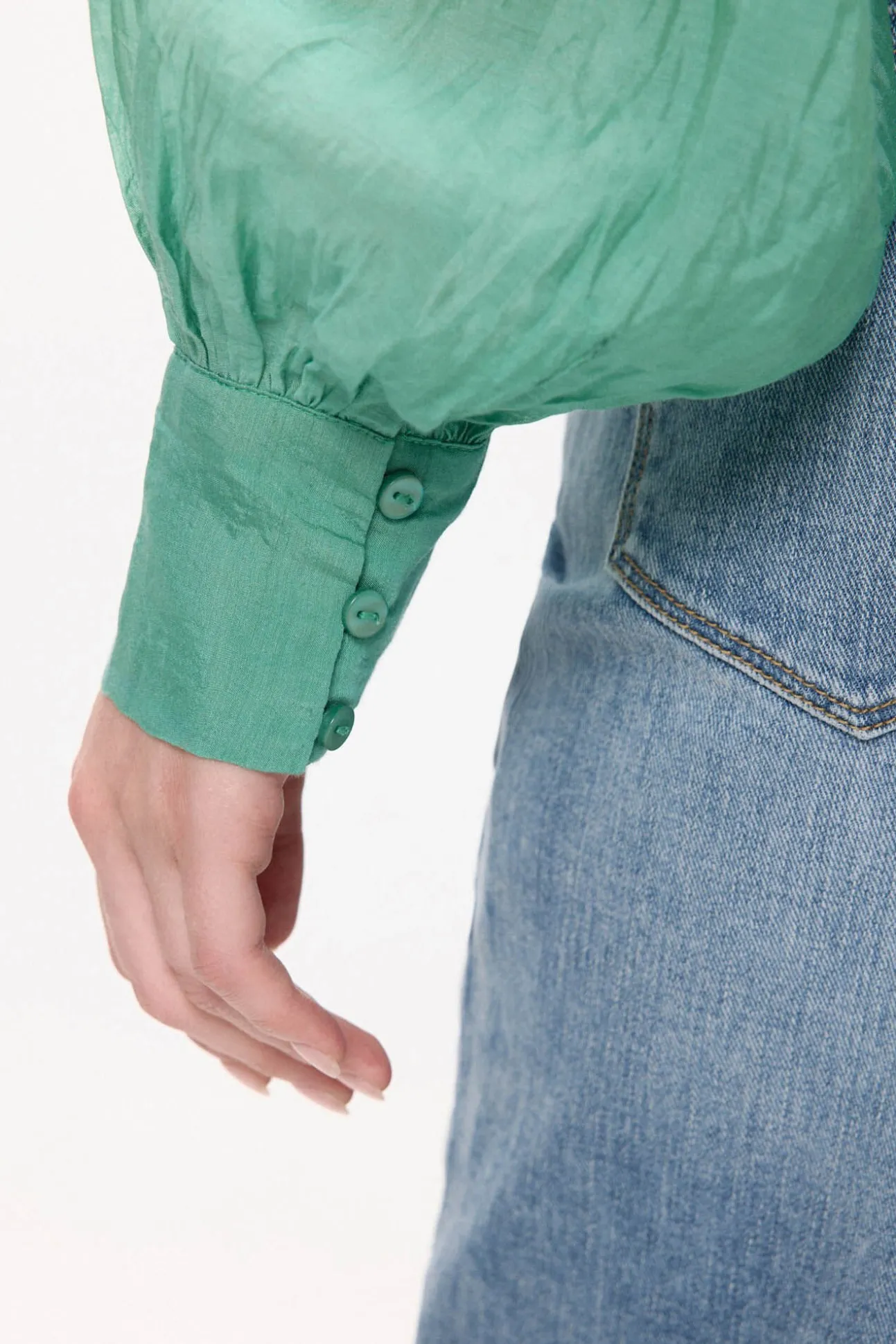 Blusa manga larga abullonada