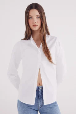 Blusa Oxford cuello volante