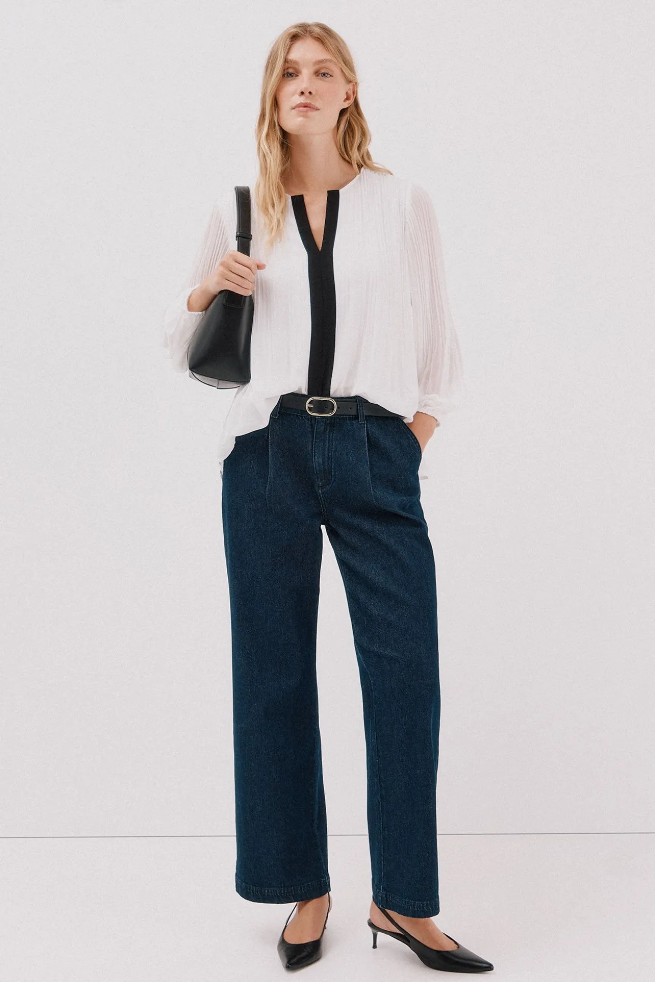 Blusa plisada contraste