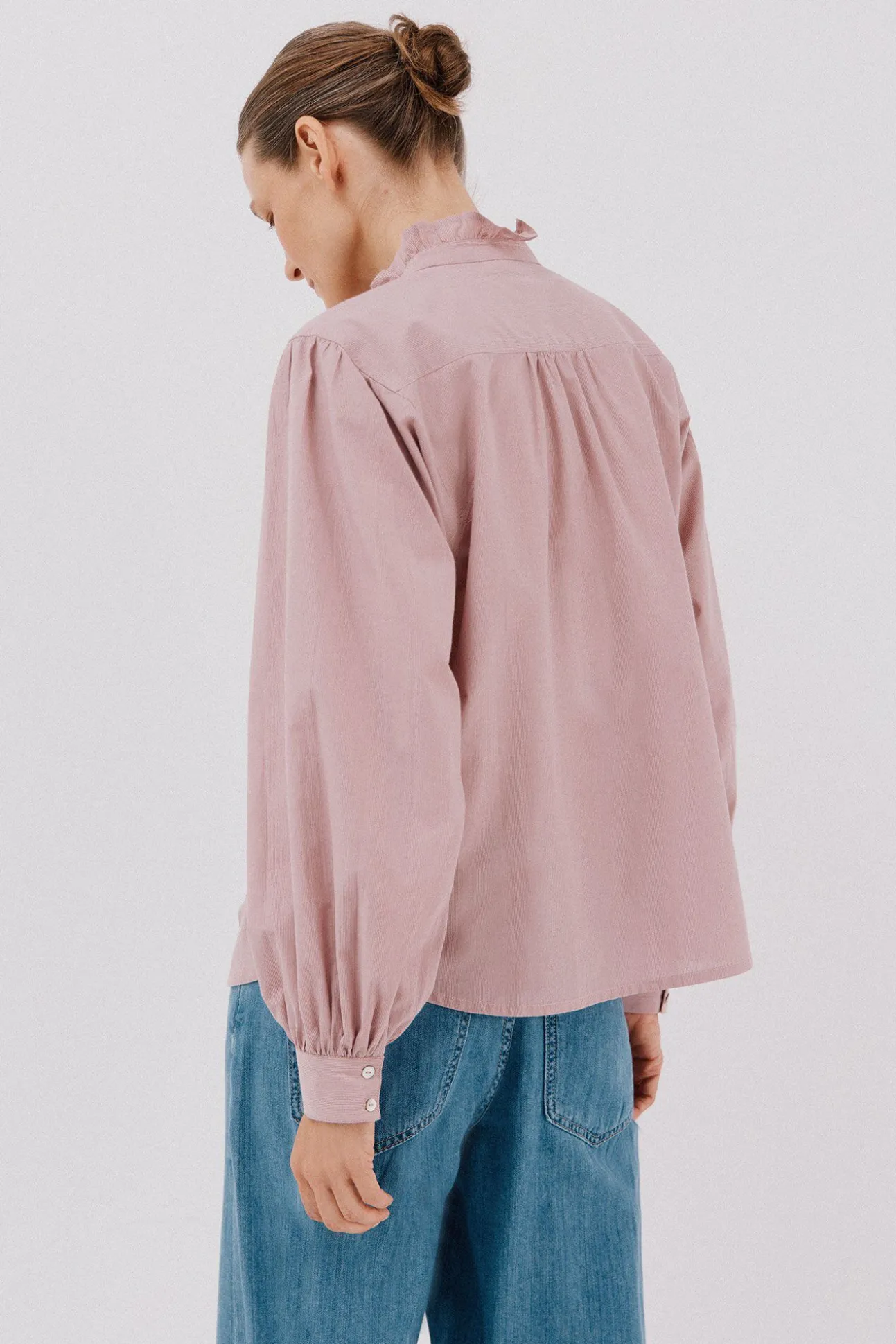 Blusa rayas cuello volantes