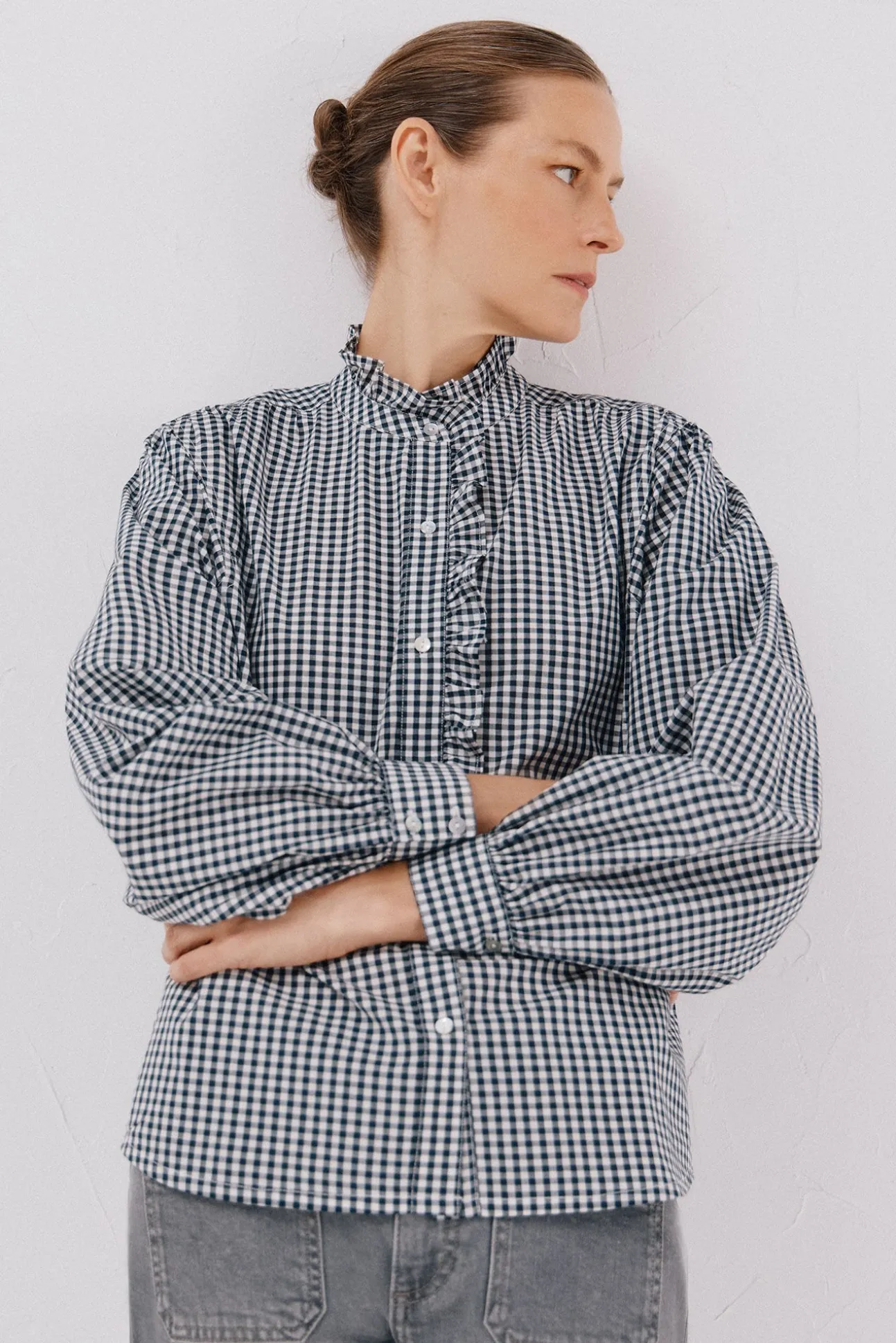 Blusa rayas cuello volantes