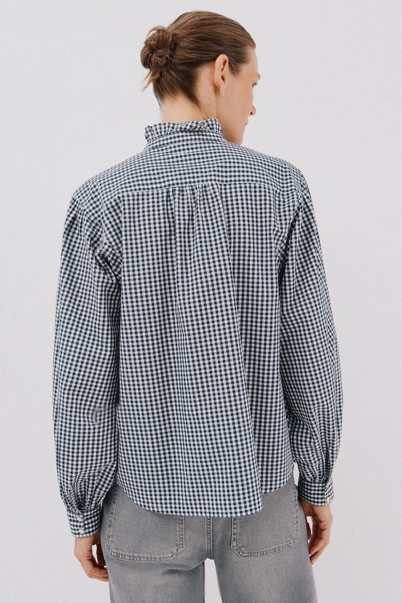 Blusa rayas cuello volantes