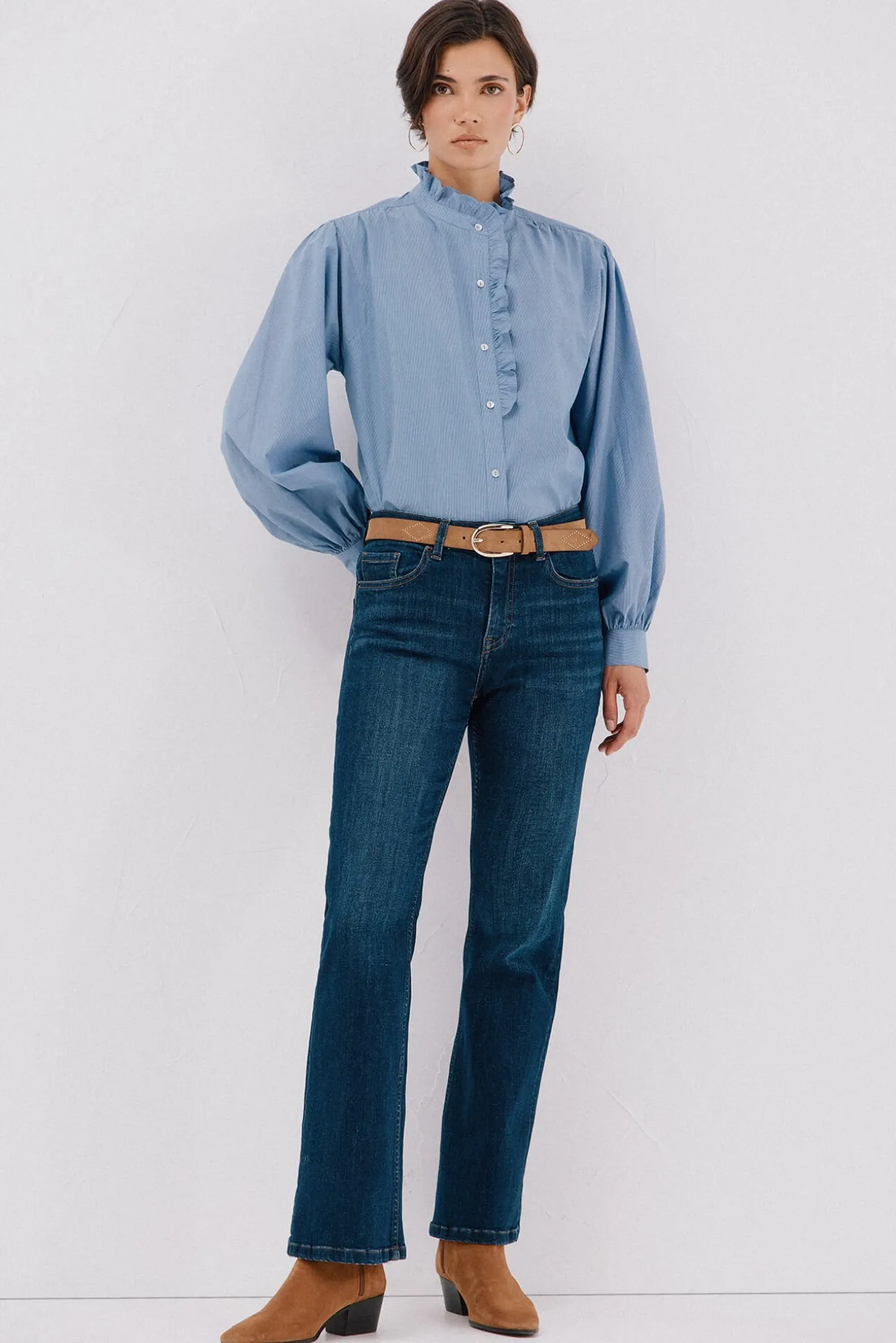 Blusa rayas cuello volantes