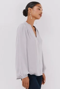 Blusa satinada fluida