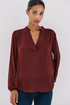 Blusa satinada fluida