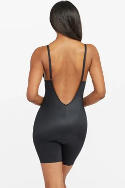 Body reductor escote U negro Spanx