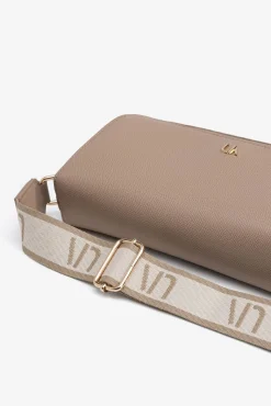 Bolso bandolera con solapa