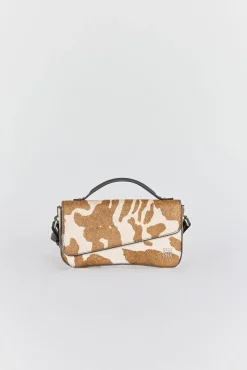Bolso bandolera marrón con estampado de vaca (piel)