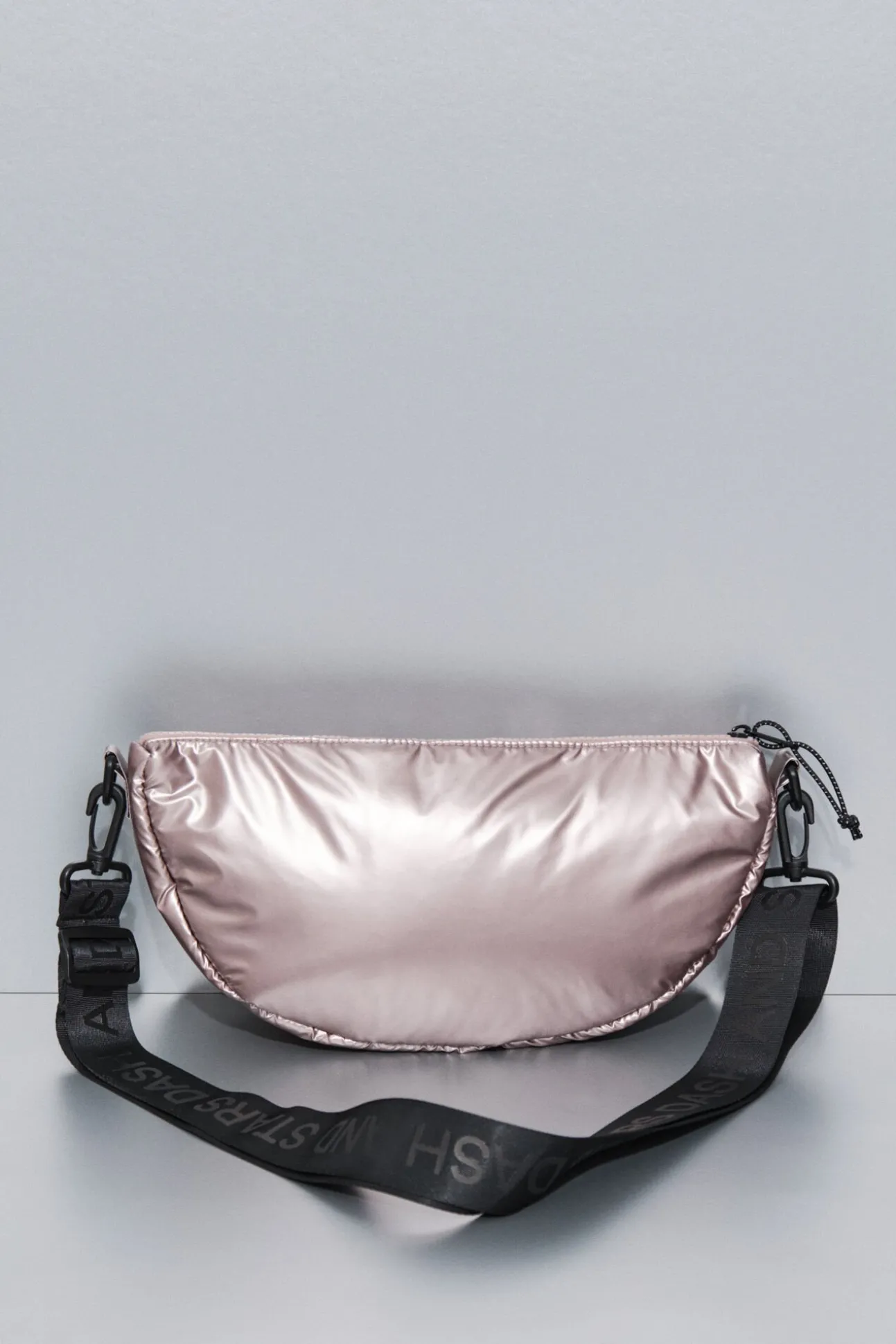 Bolso bandolera nylon rosa metalizado