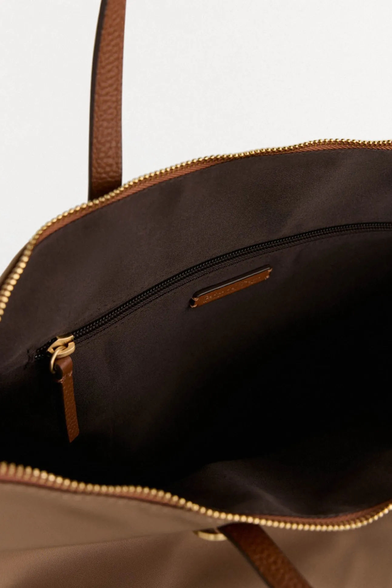 Bolso shopper nylon con cremallera