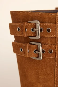 Bota biker serraje con hebillas