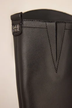 Bota hípica con detalle metálico