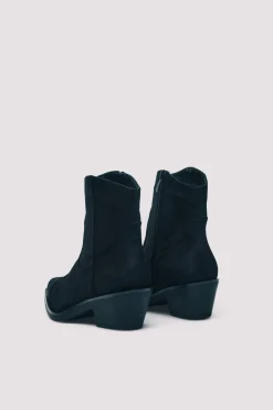 Botines negros cowboy