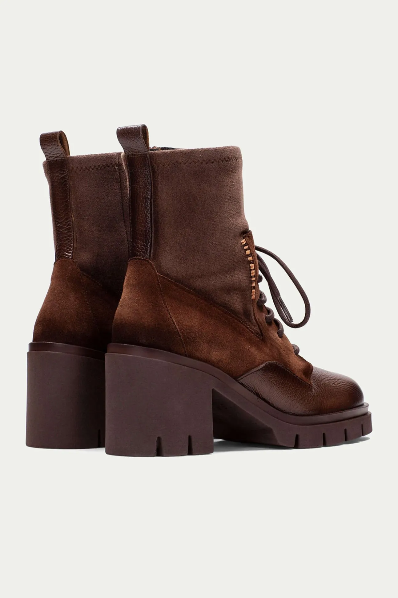 Botín acordonado piso track ZURICH