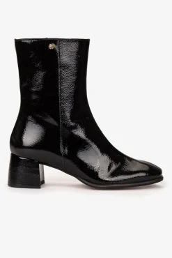 Botín charol tacón medio