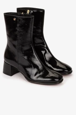 Botín charol tacón medio