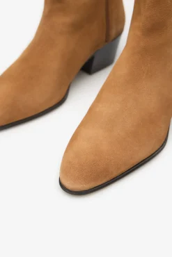 Botín tacón serraje