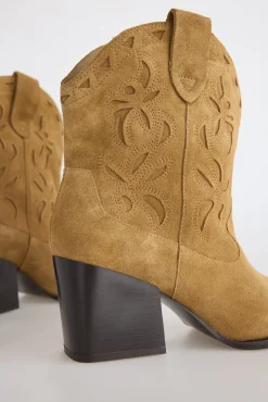 Botín tacon serraje