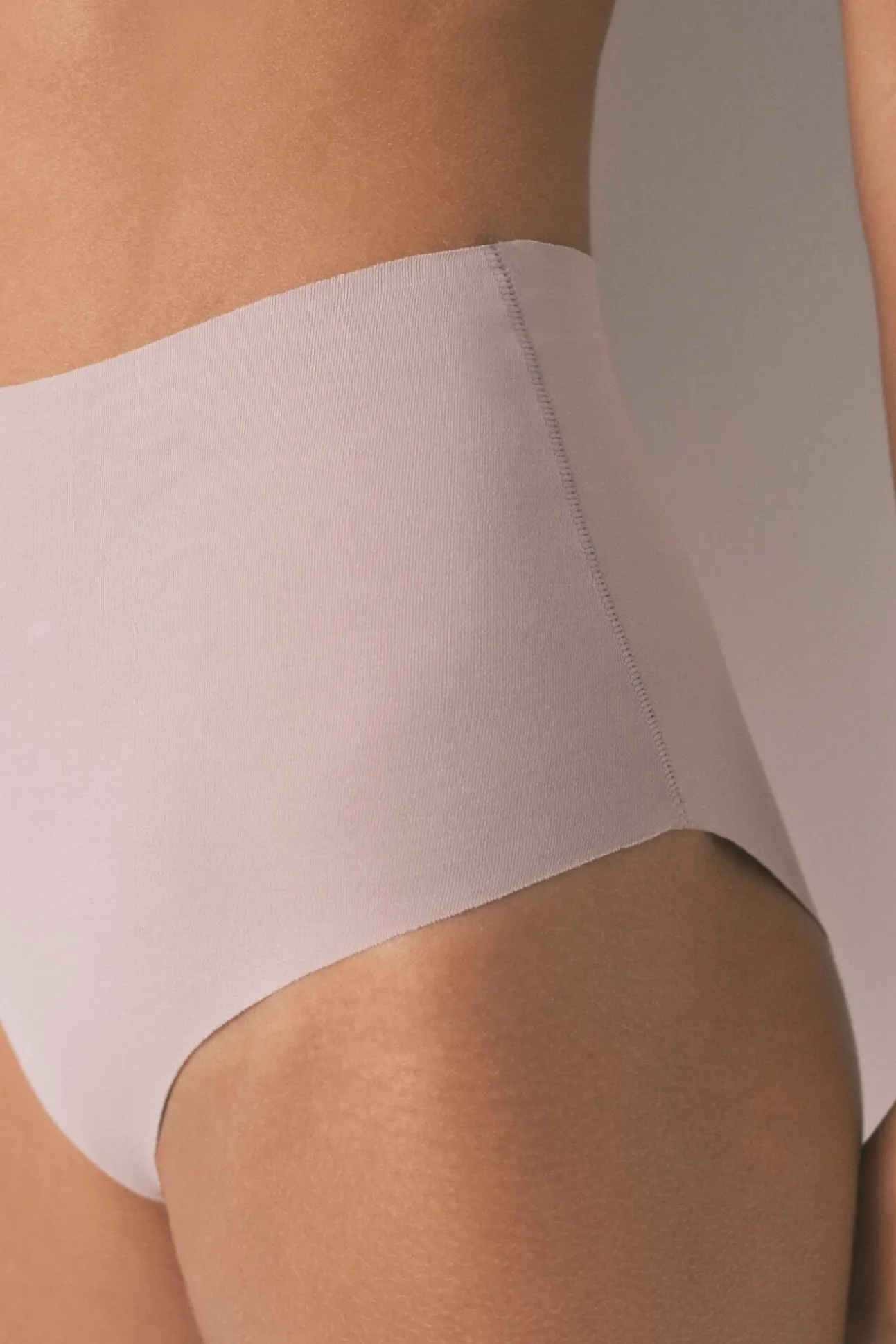 Braga alta algodón nude