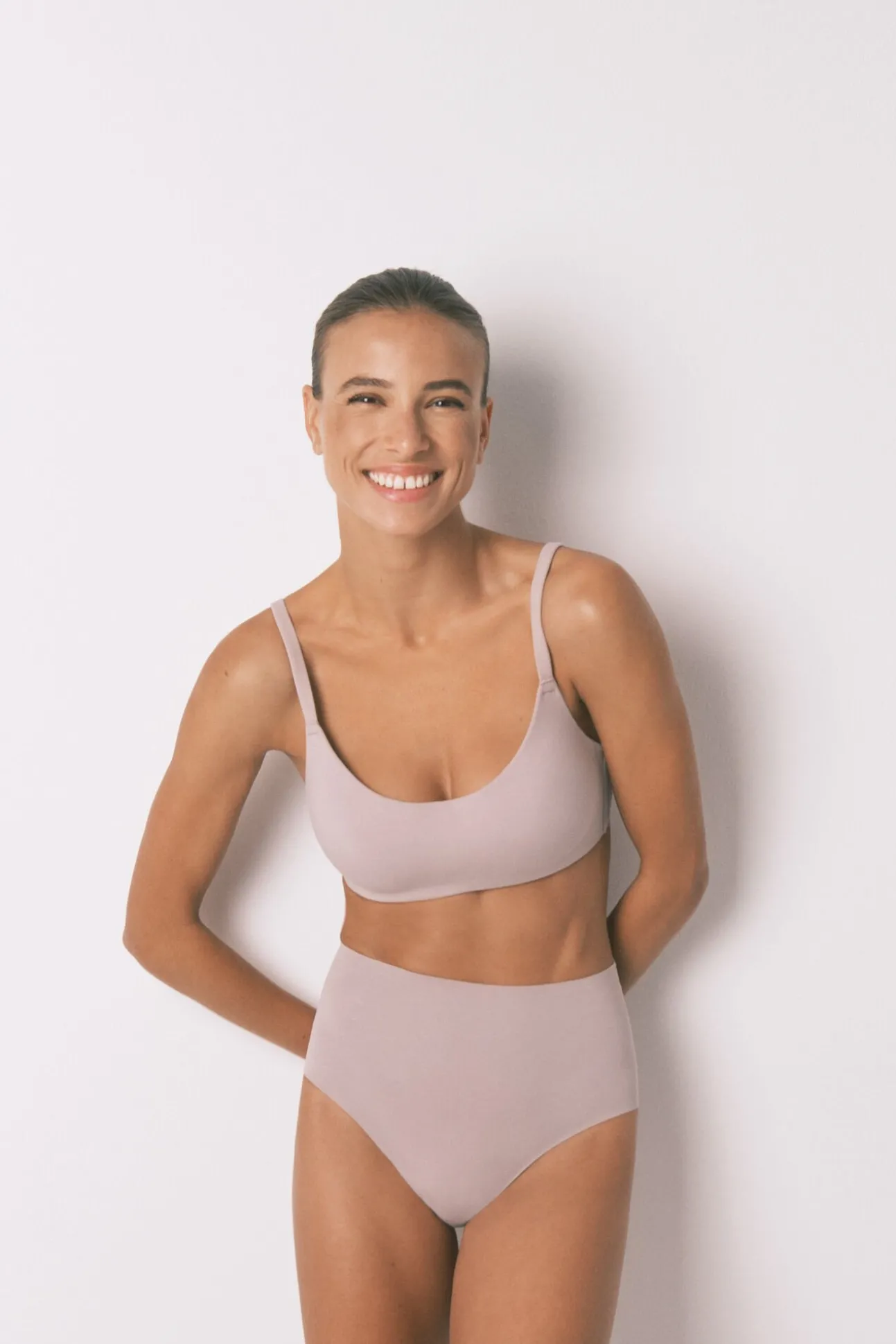 Braga alta algodón nude