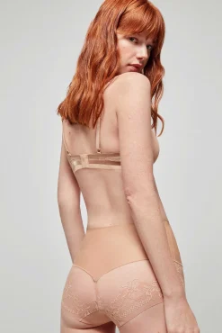 Braga alta sin costuras