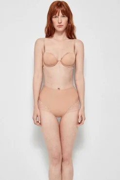 Braga alta sin costuras