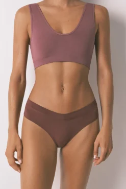 Braga ancha brasileña fruncido granate