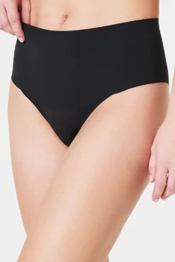 Braga brasileña moldeadora invisible SPANXsupersmooth™ Undie-tectable®