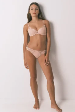 Braga clásica encaje rosa