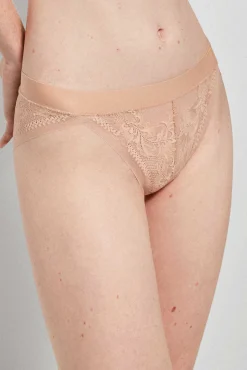 Braga clásica sin costuras