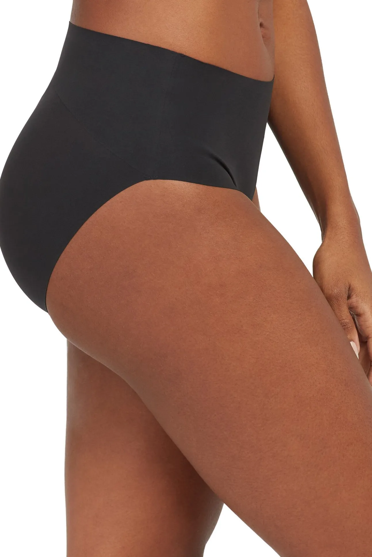 Braga moldeadora invisible negra Spanx