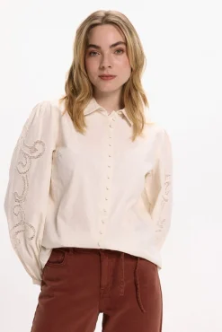 Camisa con calados de algodón orgánico