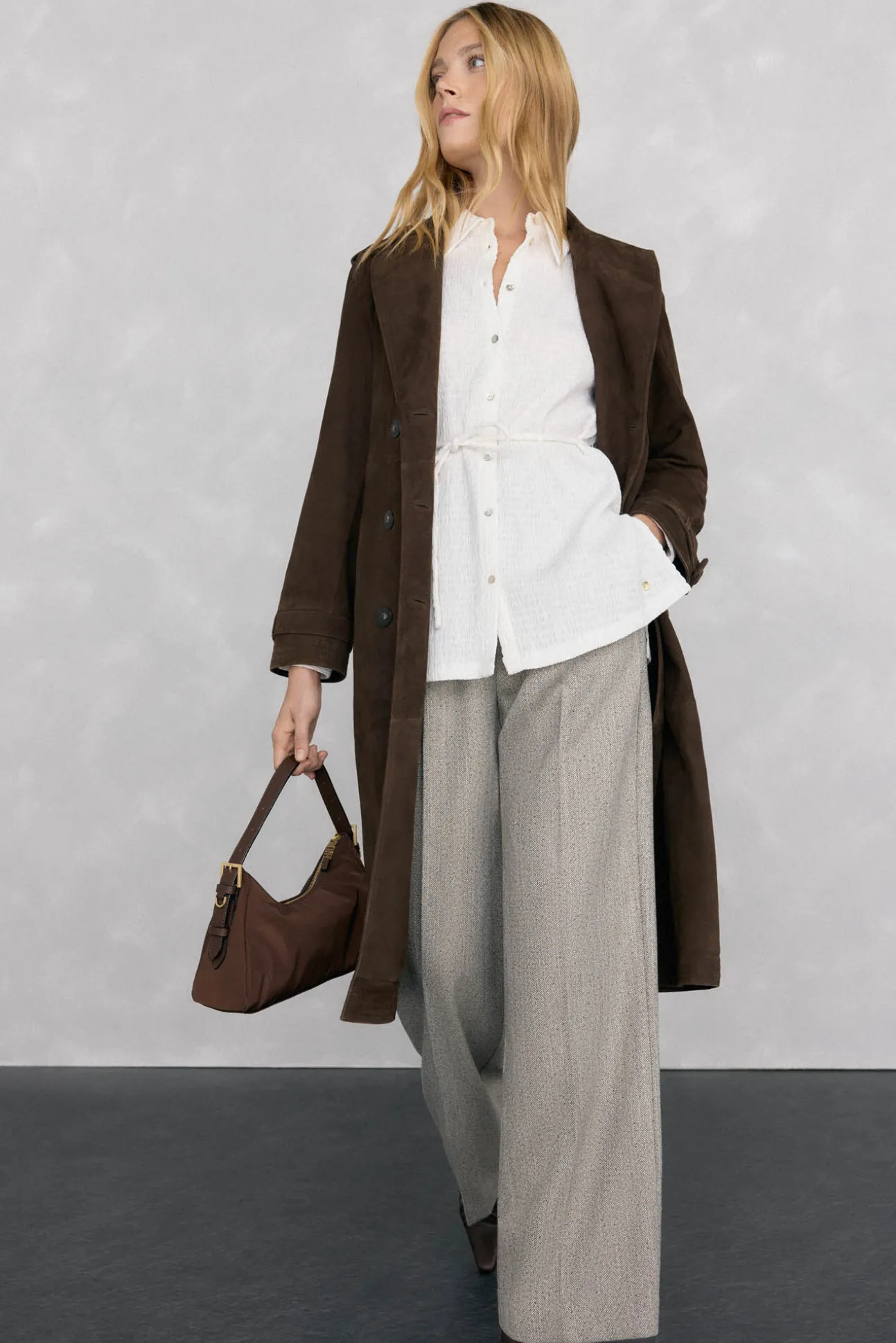 Camisa con cuello de textura