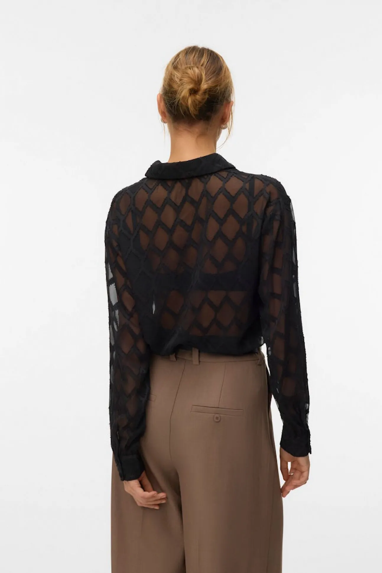 Camisa con estructura