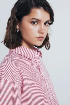 Camisa cropped rayas
