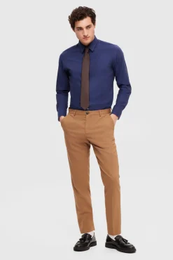 Camisa de algodón orgánico Slim Fit.